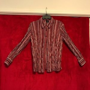 East 5th button down long sleeves blouse